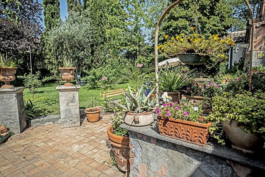 Relais De Charme - B&B Short Lets La Casa Di Francesca Sant'Agata Li Battiati Buitenkant foto